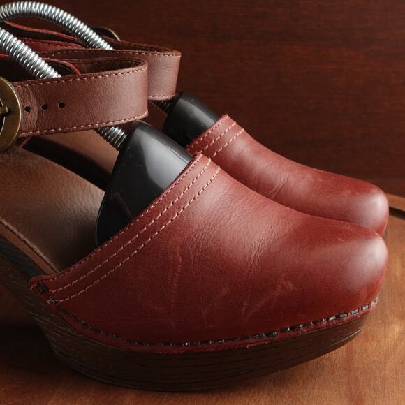 Dansko Shoes Womens SZ EU 40 US 9.5-10 Red Darlene Red Leather Mary Jane Heels - Picture 5 of 15